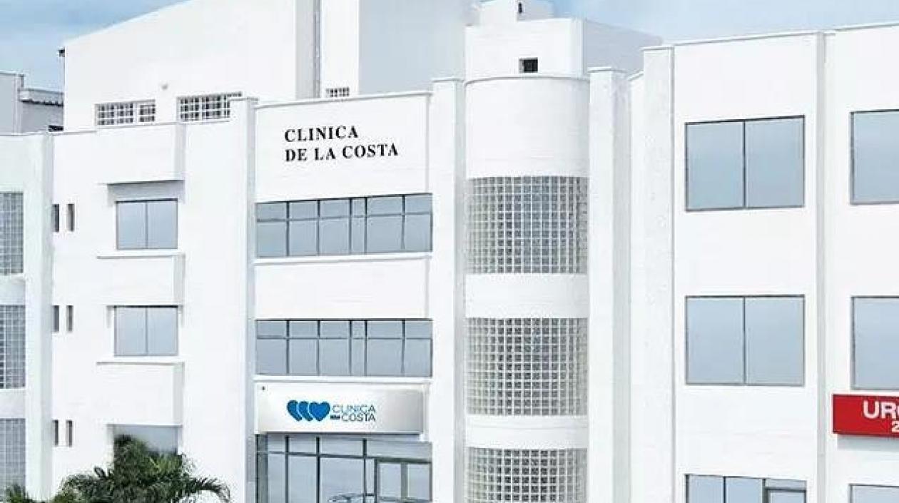Fachada de la Clínica de la Costa.