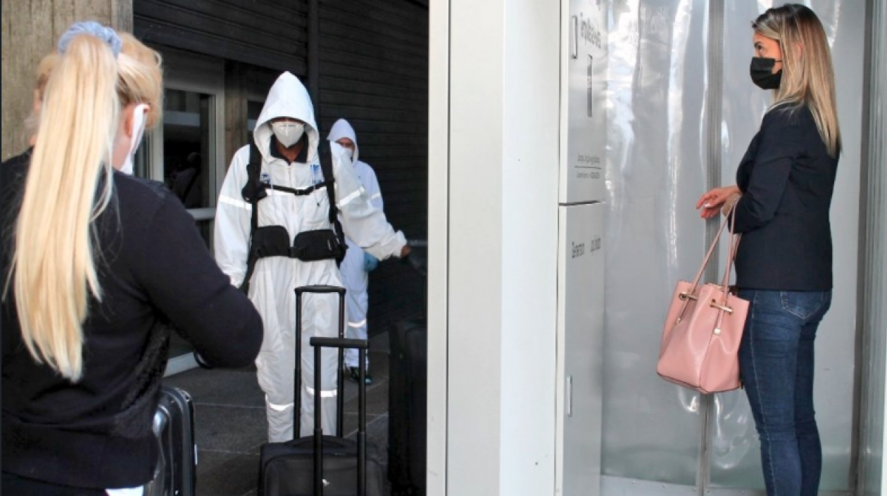 Movimiento de pasajeros en el aeropuerto internacional de Maiquetía.