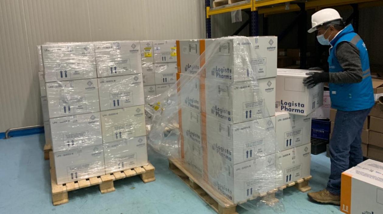 Imagen de las vacunas que llegaron.