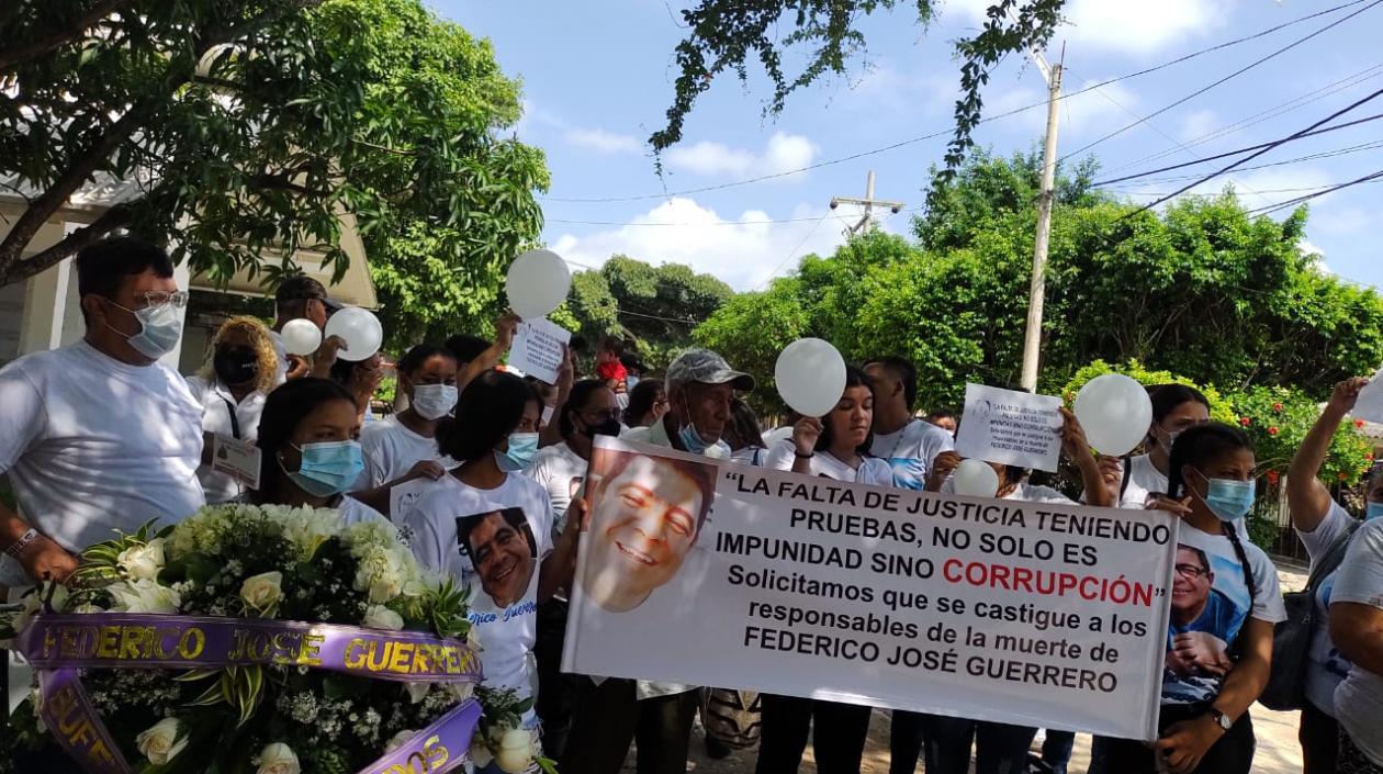 Imagen del plantón.