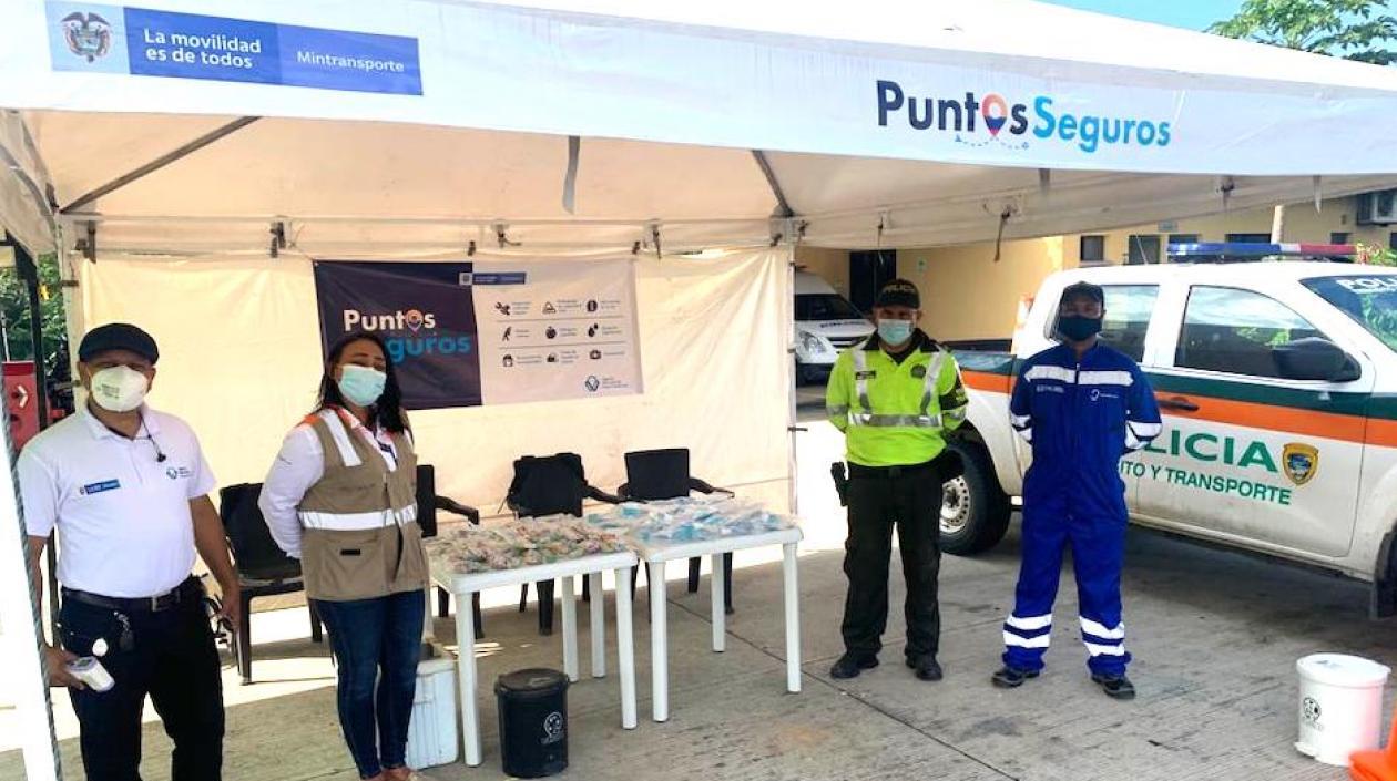 El punto seguro instalado en la Vía al Mar.