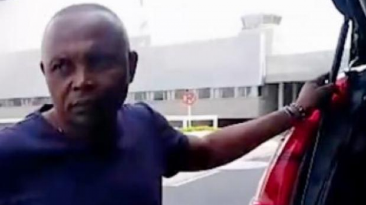 Omar Ambuila, exfuncionario de la Dian.