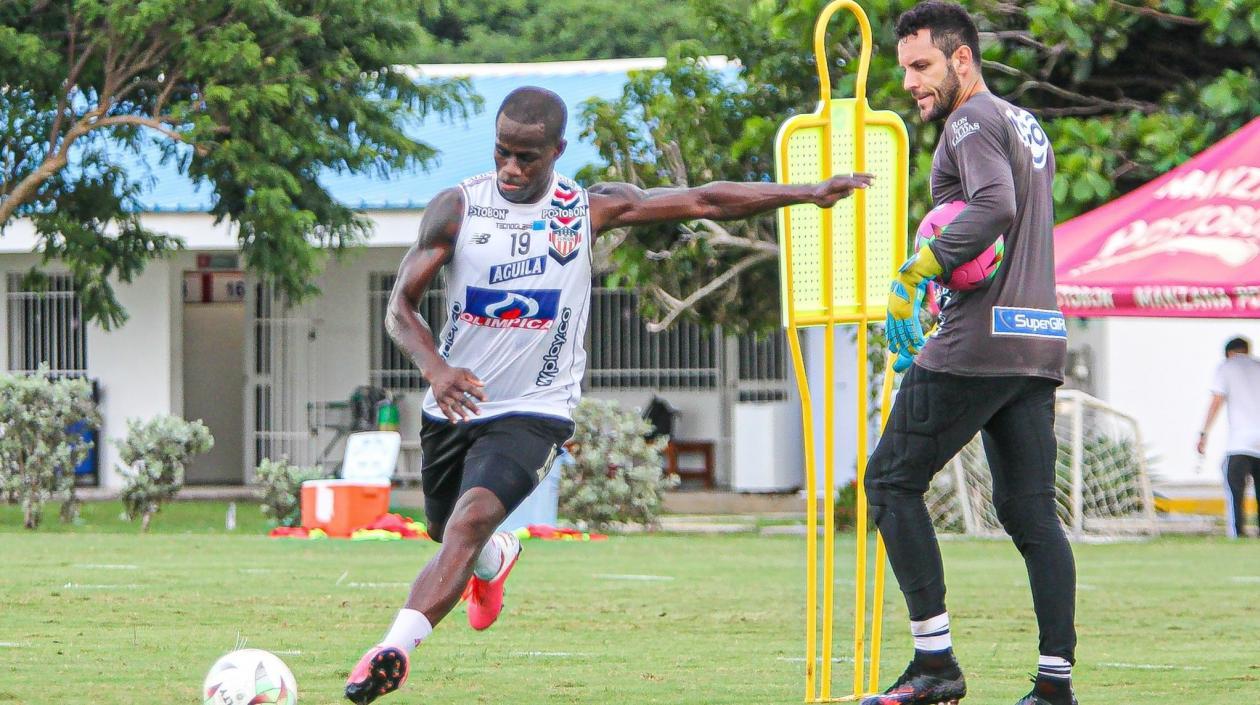 Carmelo Valencia y Sebastián Viera. 