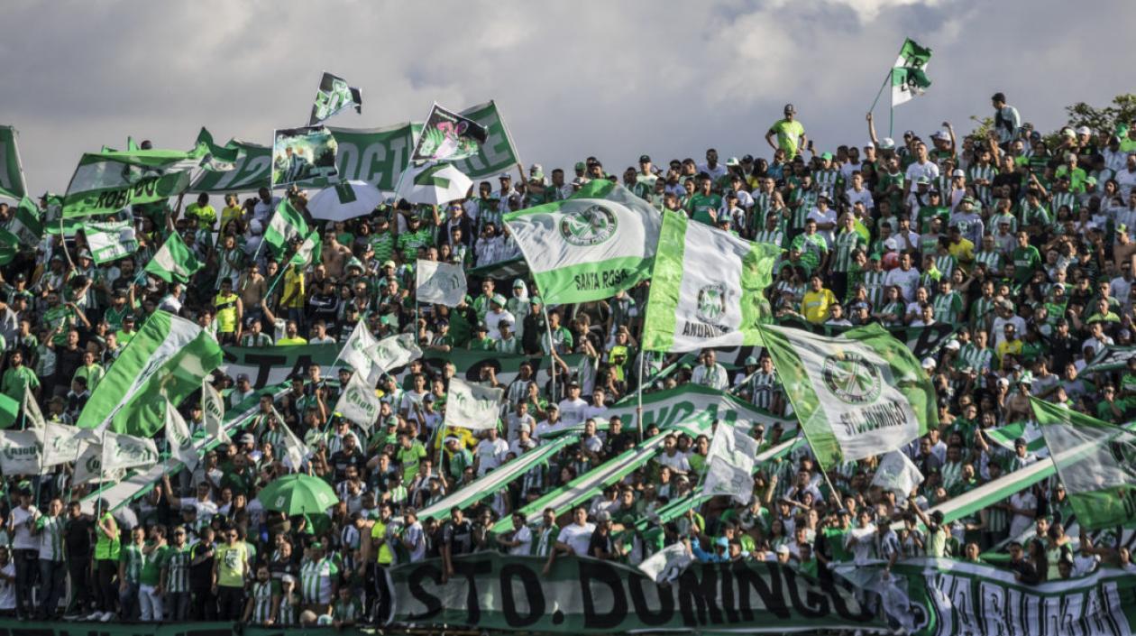 Hinchas de Atlético Nacional.