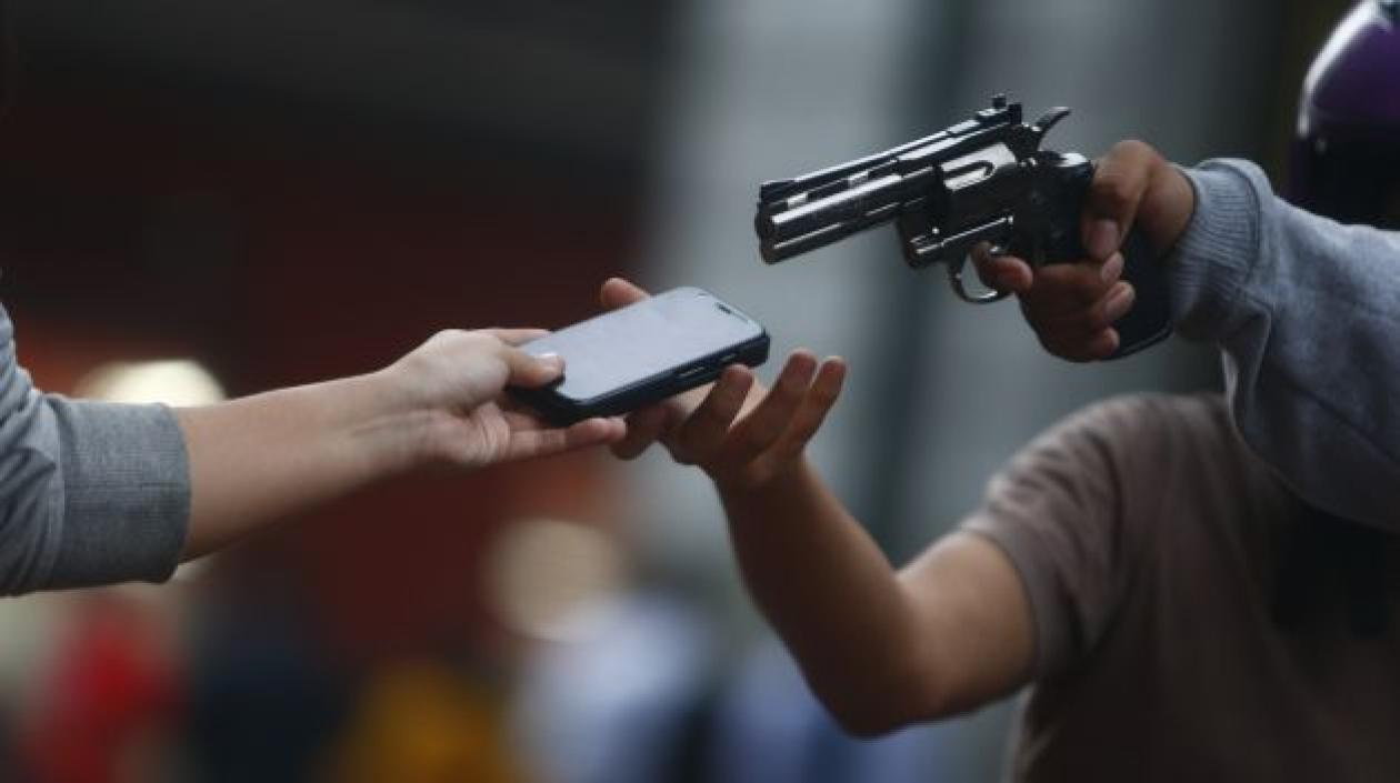 Uno de los delitos de mayor impacto es el atraco a mano armada. 