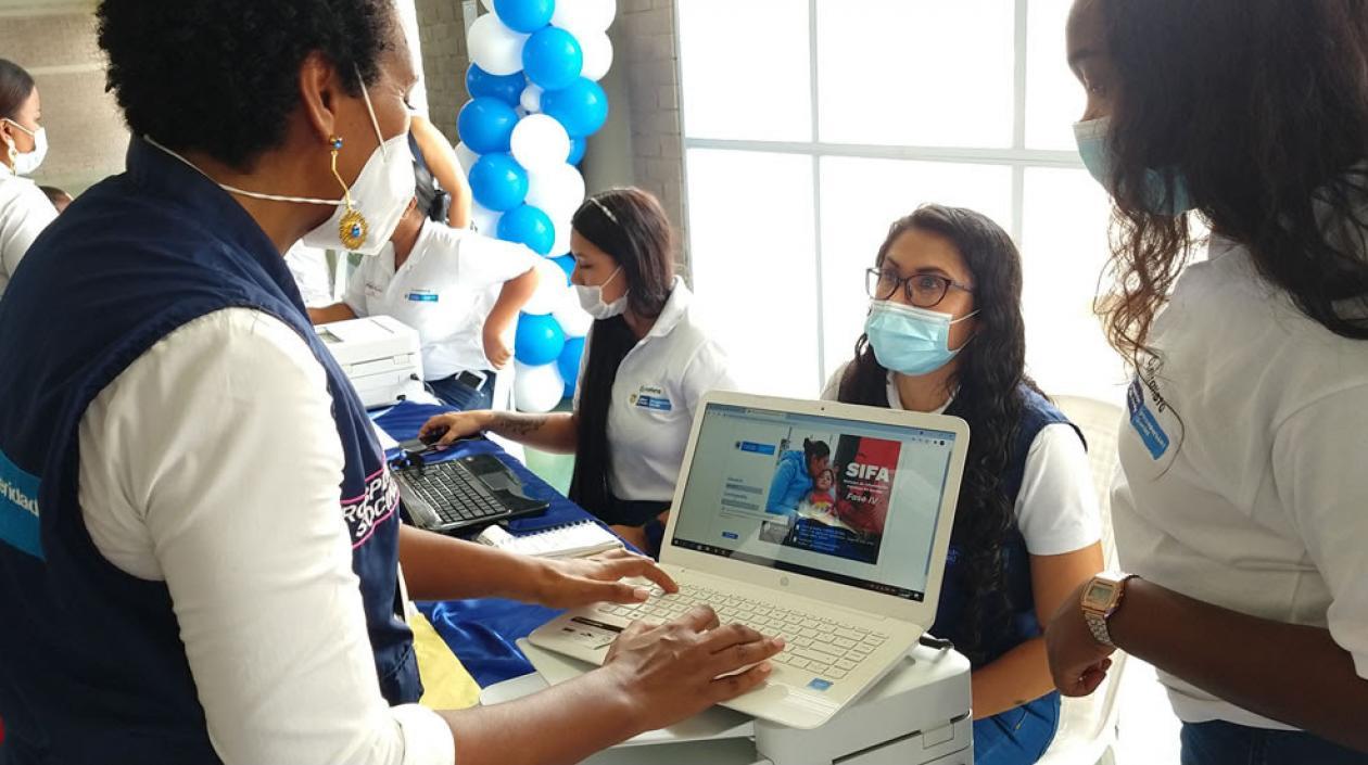 Las familias que se encuentran hoy en día activos en el programa seguirán recibiendo los incentivos.