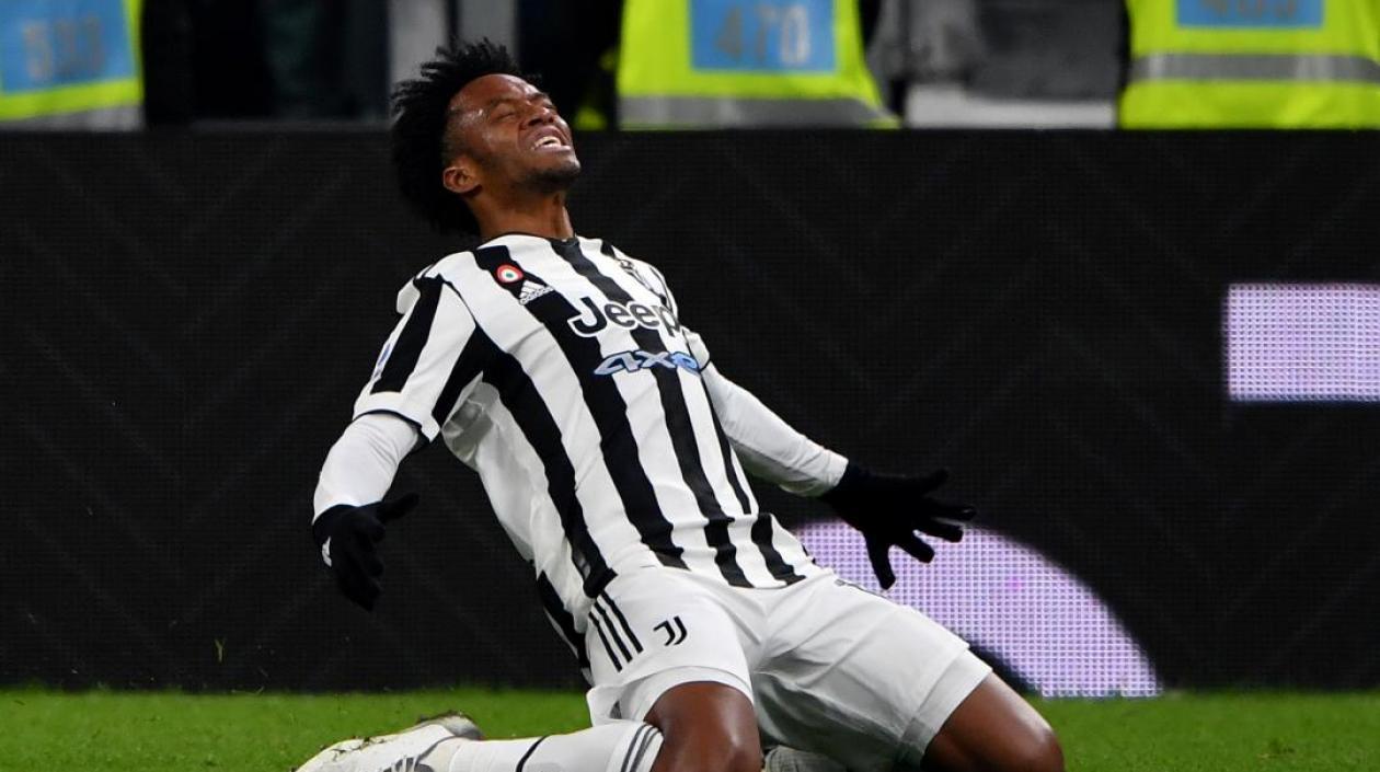 Juan Guillermo Cuadrado festeja su anotación. 