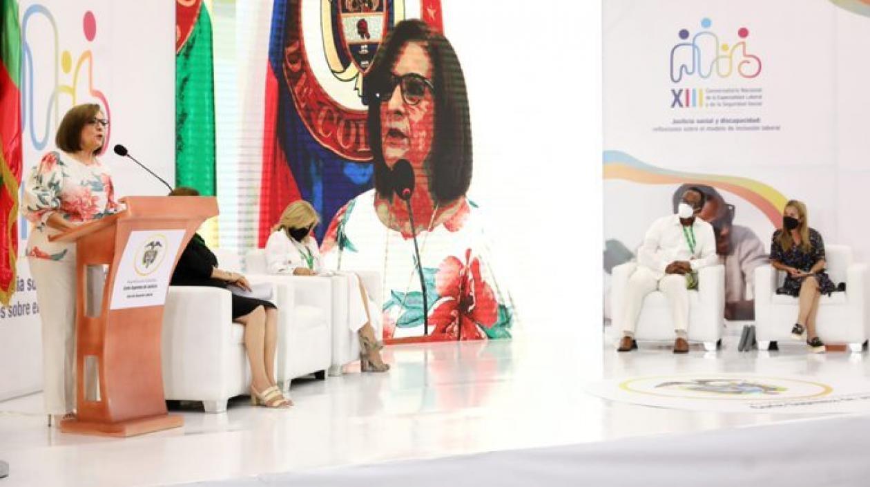 La Procuradora Margarita Cabello interviniendo en el evento.