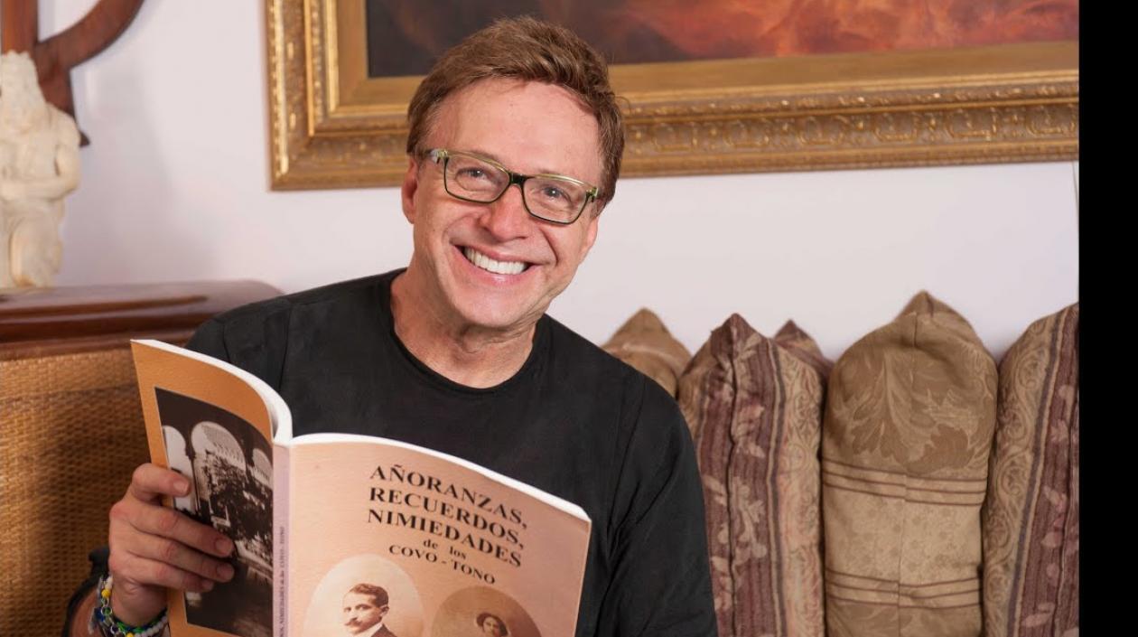 El presentador Jairo Martínez.