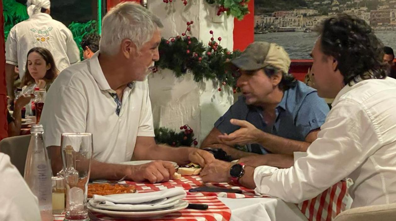 Enrique Peñalosa, Alejandro Char y Federico Gutiérrez.