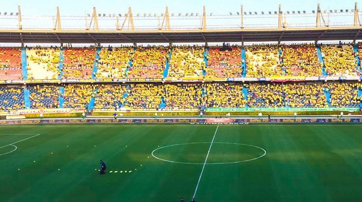 Aficionados en el estadio Metropolitano.