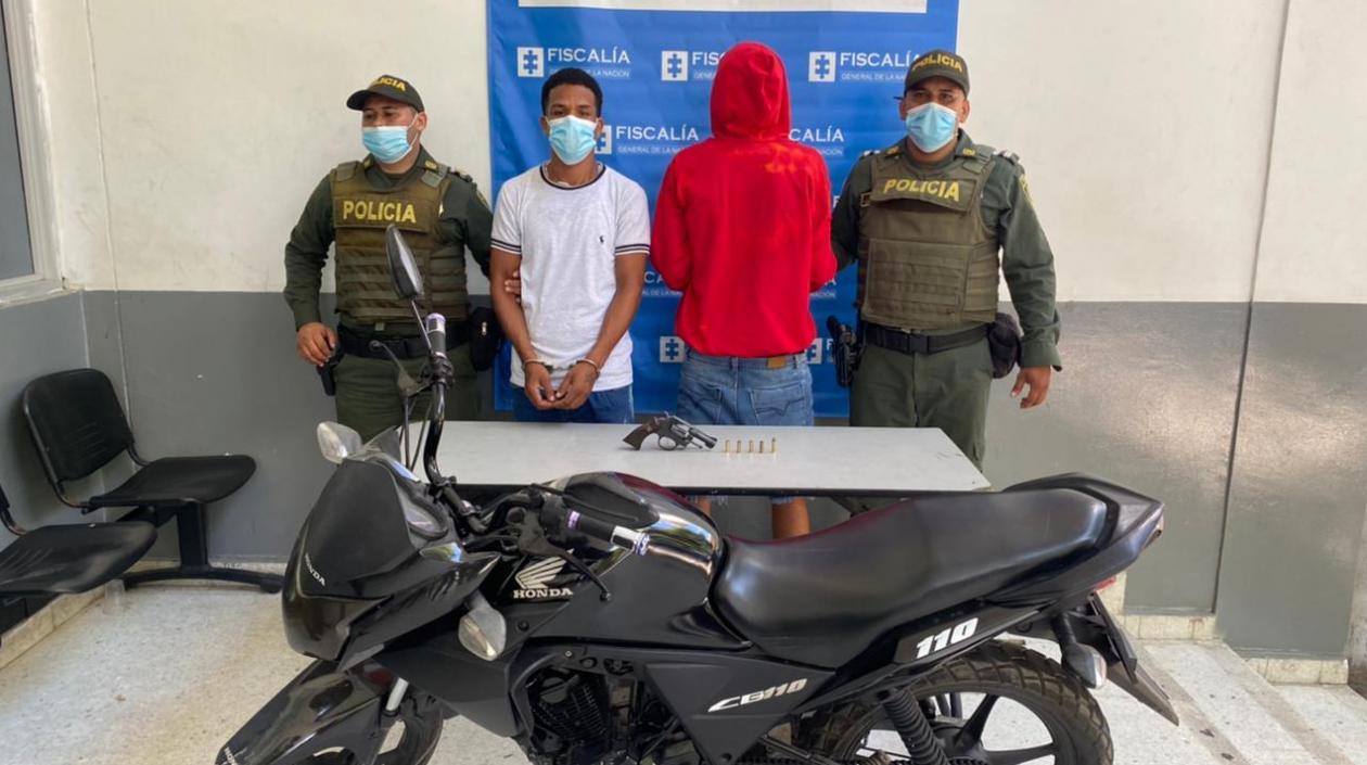 Los dos capturados fueron dejados a disposición de la Fiscalía. 