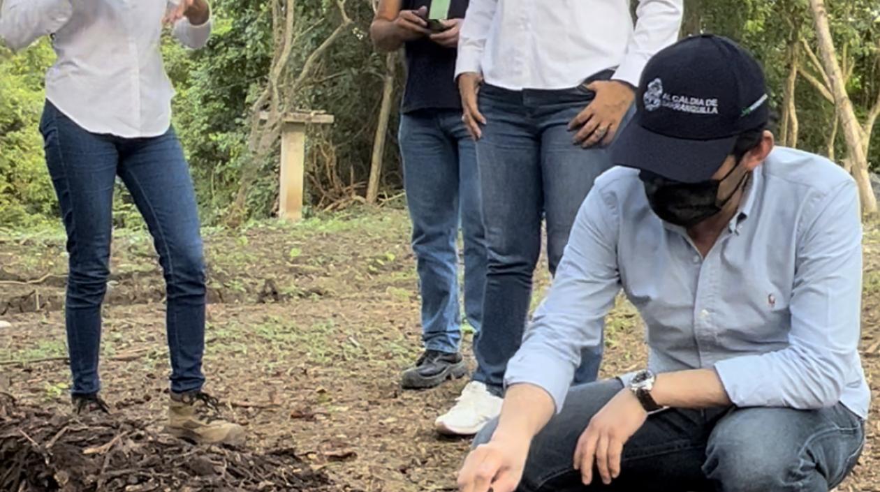 Plan piloto de conversión de residuos de El Playón en abono.