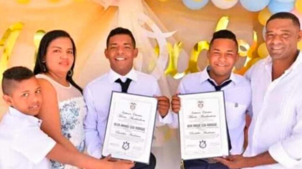 La familia que murió calcinada en el accidente. 