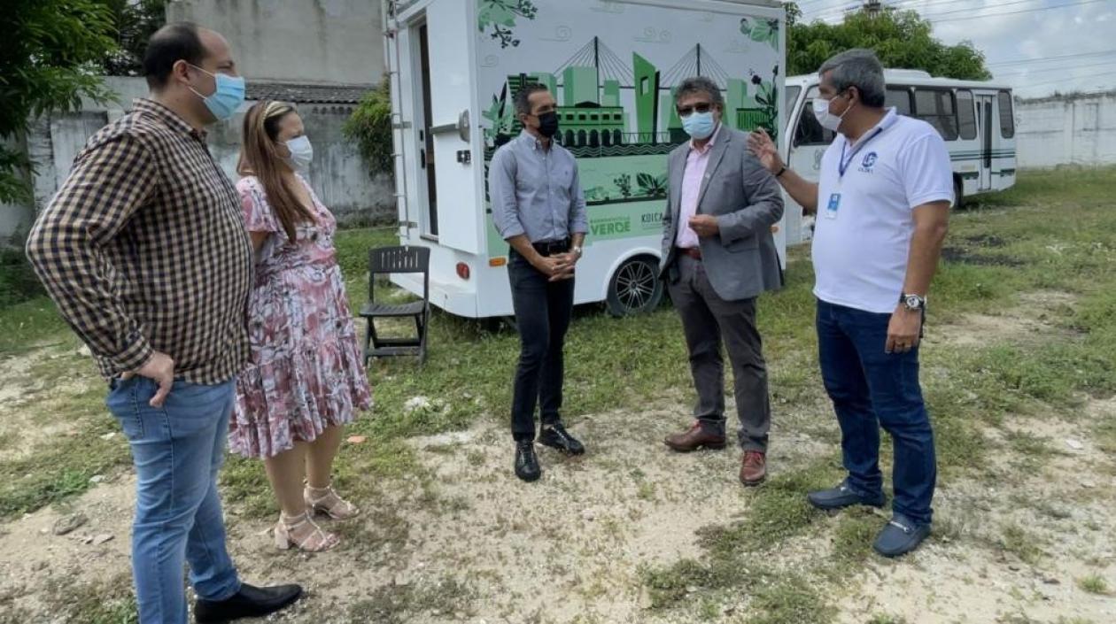  Una estación móvil de monitoreo fue instalada en la Universidad Reformada en la carrera 38.