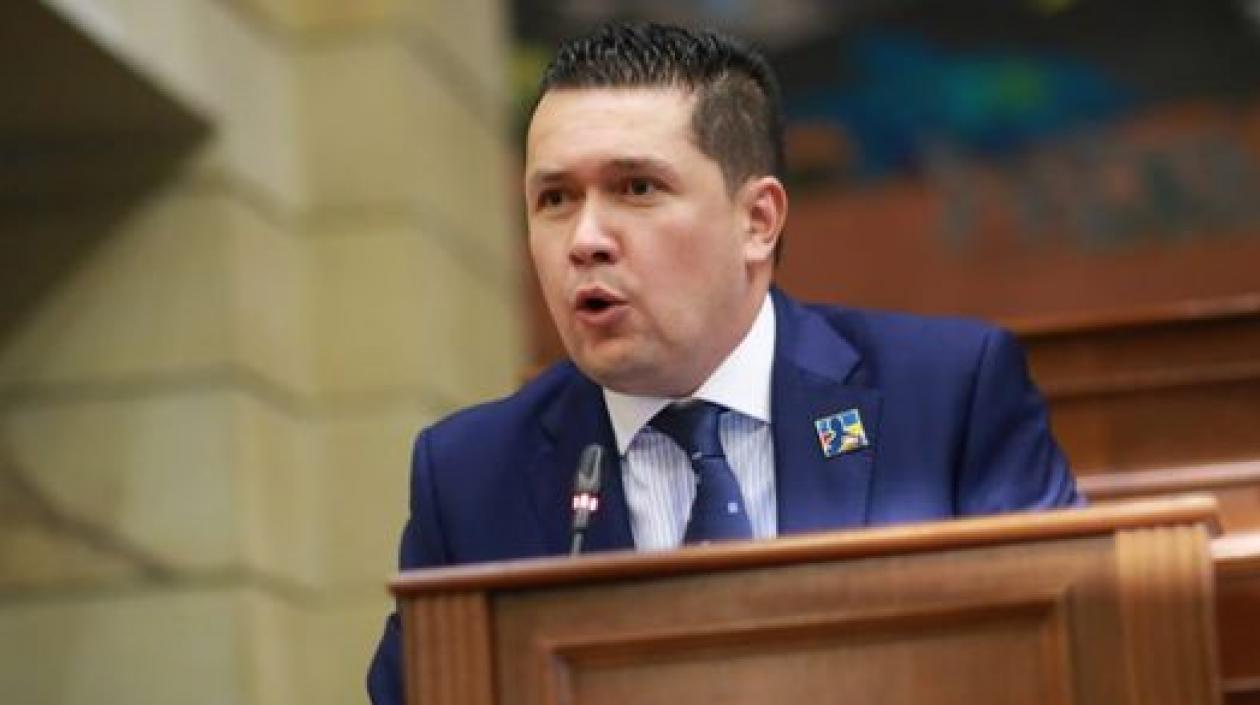 El representante Edwin Gilberto Ballesteros Archila.