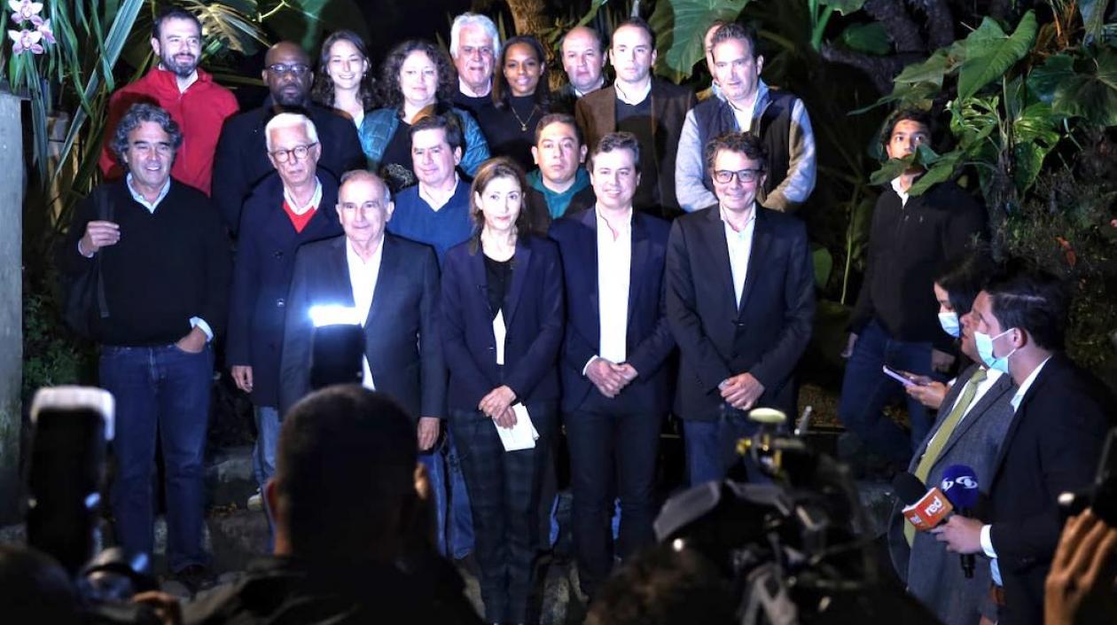 Integrantes de la Coalición Centro Esperanza.