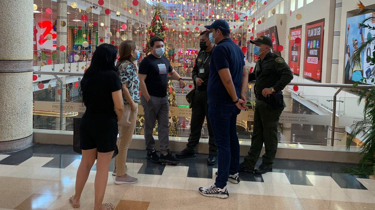 Administradores de la discoteca y autoridades de la ciudad.