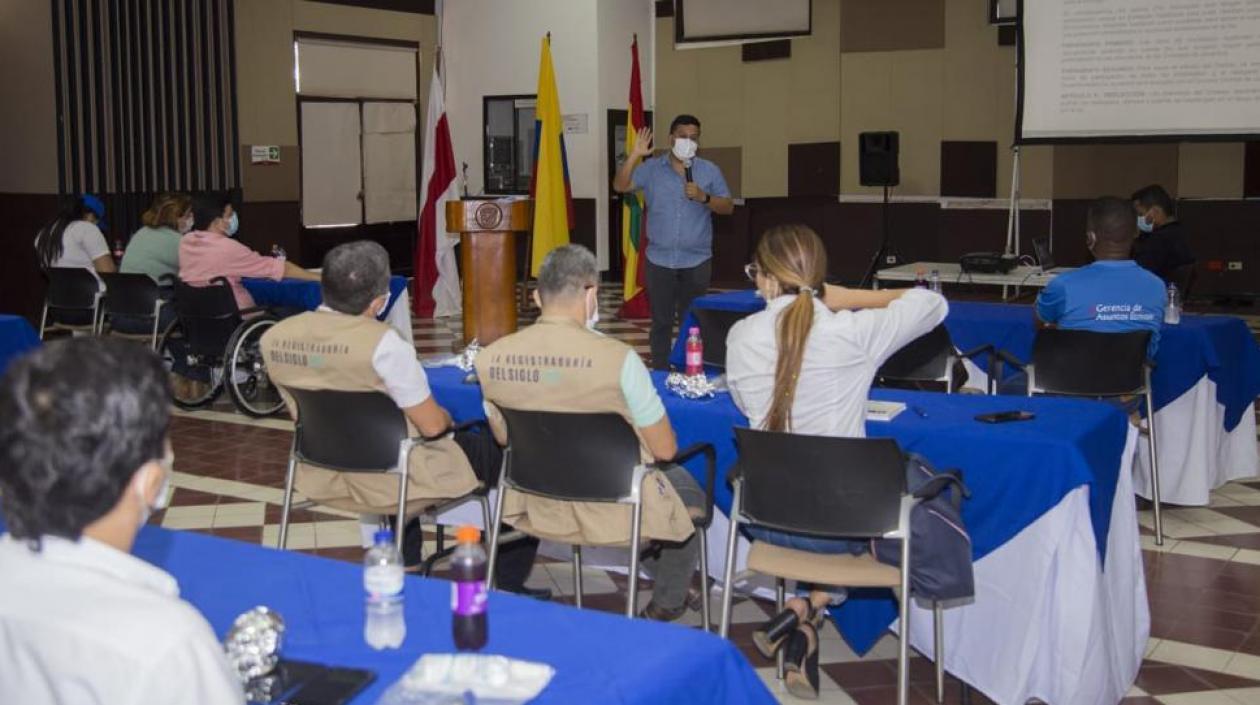 Reunión de las autoridades.