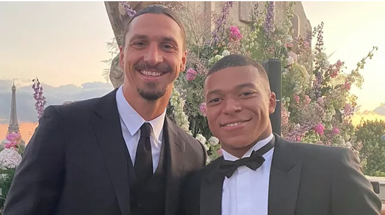 Zlatan Ibrahimovic y Kylian Mbappé.
