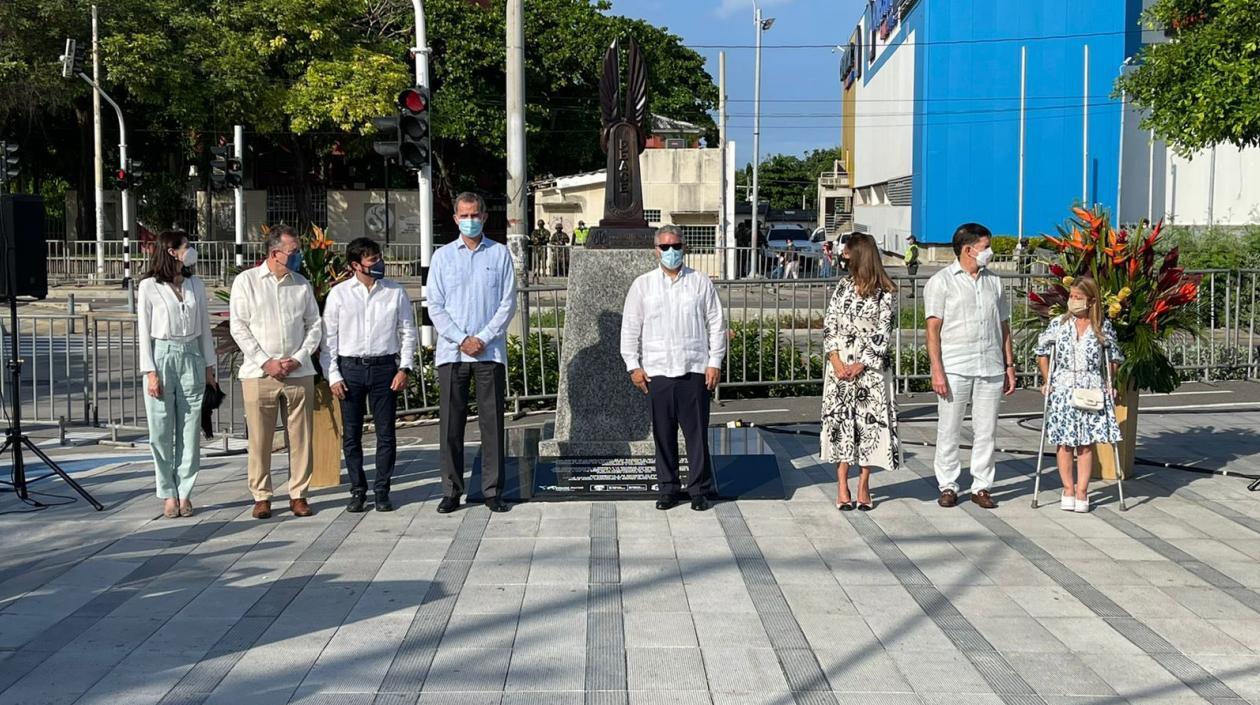 Acto de entrega del monumento.