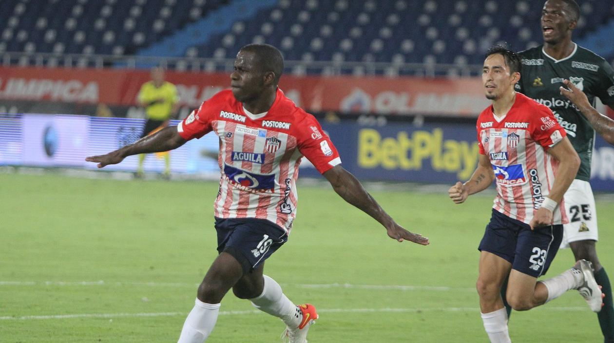 Carmelo Valencia y Fabián Sambueza no estarán de inicio. 