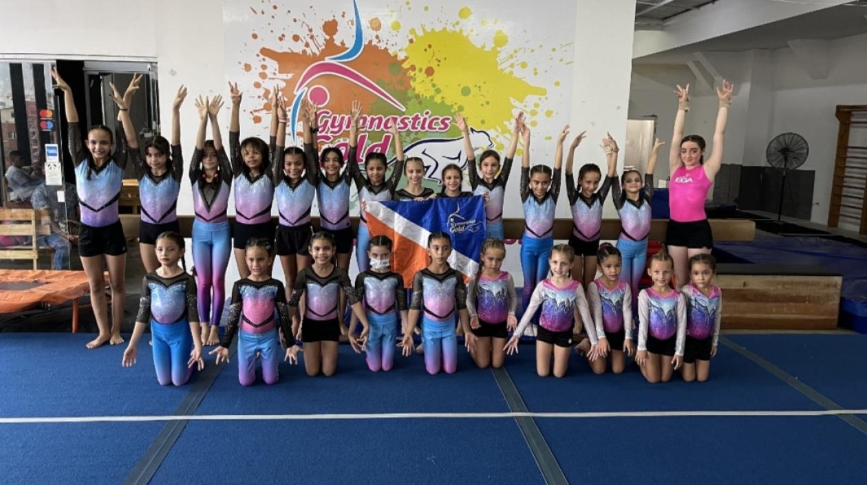 Deportistas del club Gymnastics Gold. 