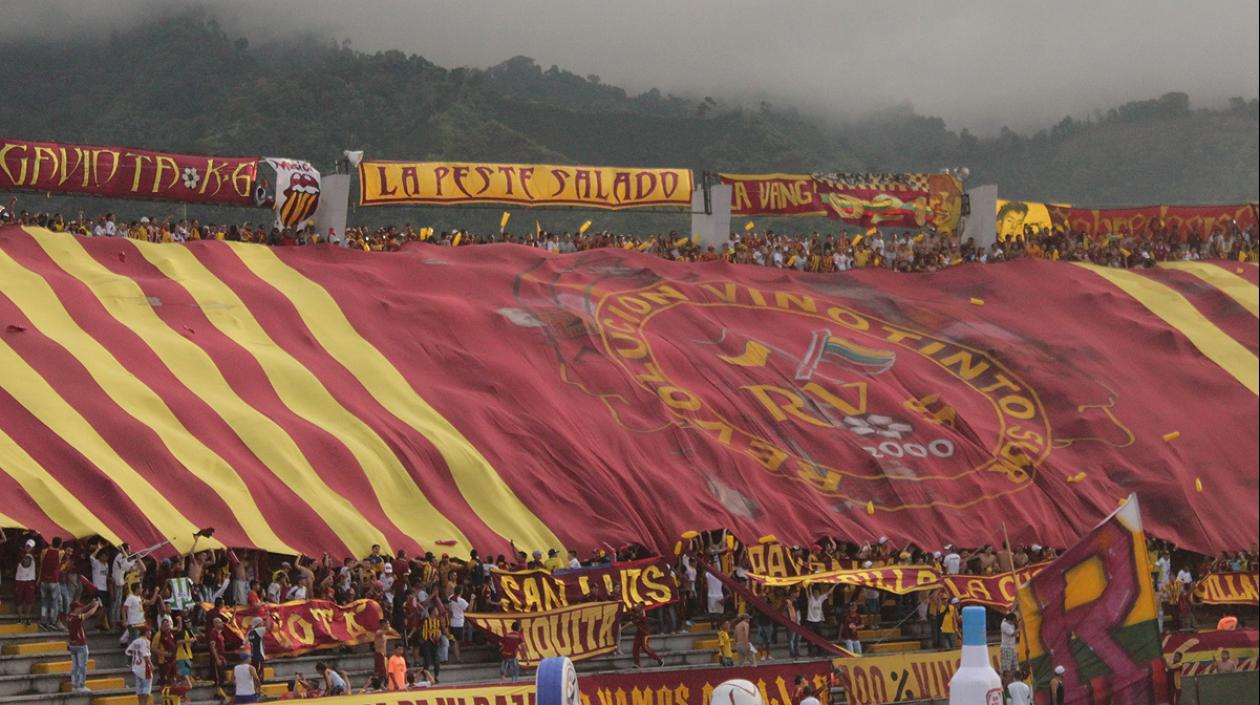 Hinchas del Deportes Tolima. 