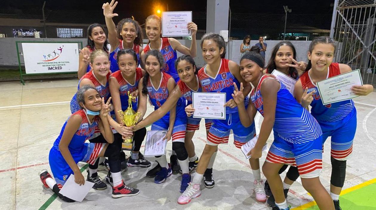 Equipo de baloncesto del Atlántico se tituló campeona del torneo nacional en Córdoba.