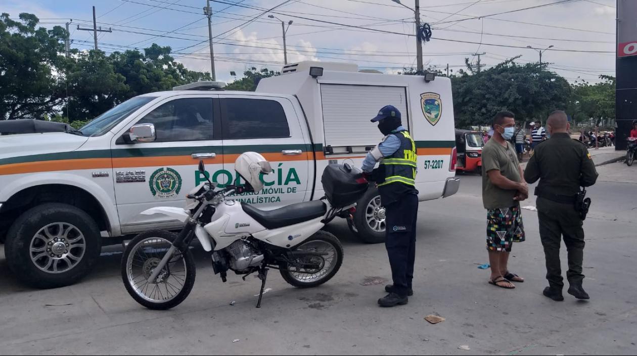 La Policía en el lugar de los hechos. 