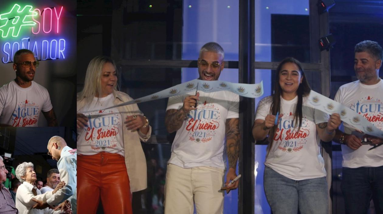 Maluma (c-i)  junto a su hermana, Manuela Londoño (c-d), la directora de la fundación El Arte de los Sueños; su mamá, Marlli Arias (i); su papá, Luis Londoño (d), durante la inauguración de la primera sede en Medellín.