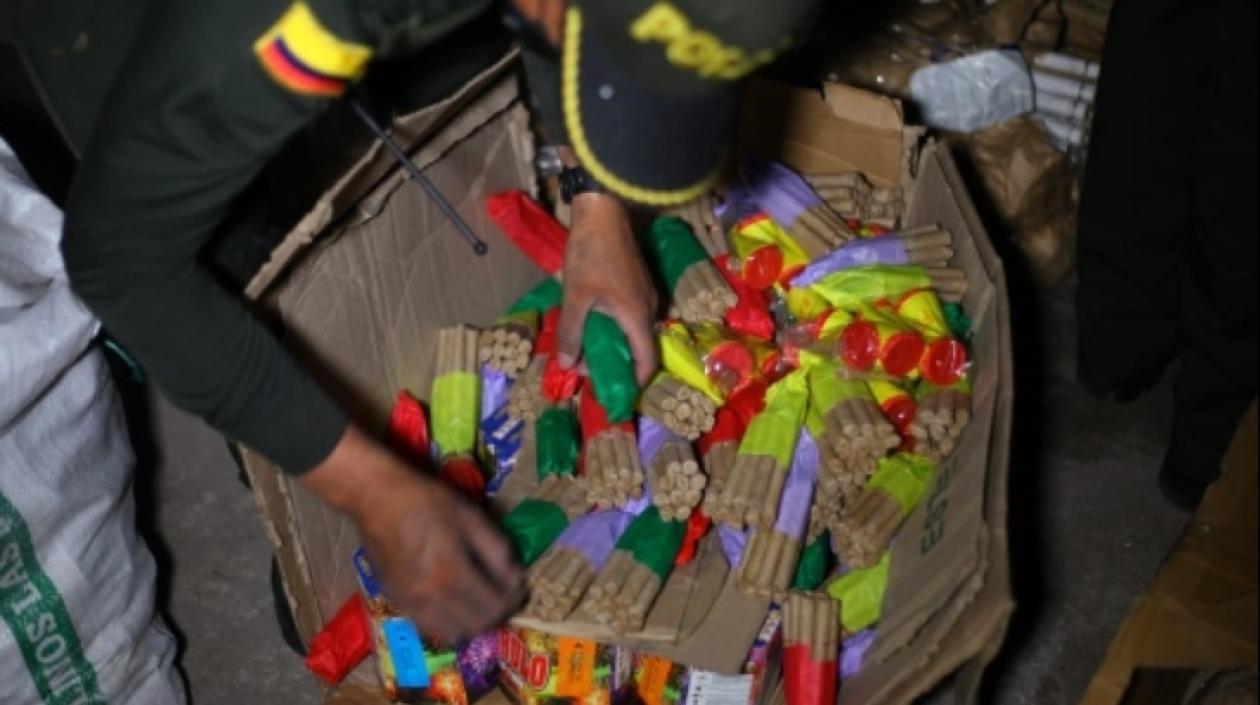 Parte de los elementos incautados.