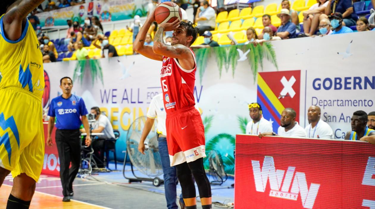 Selem Safar, jugador de Titanes. 