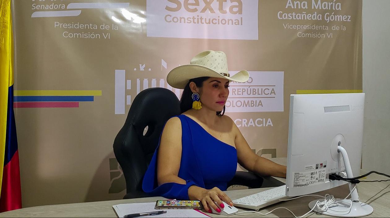 Amanda Rocío González, senadora.