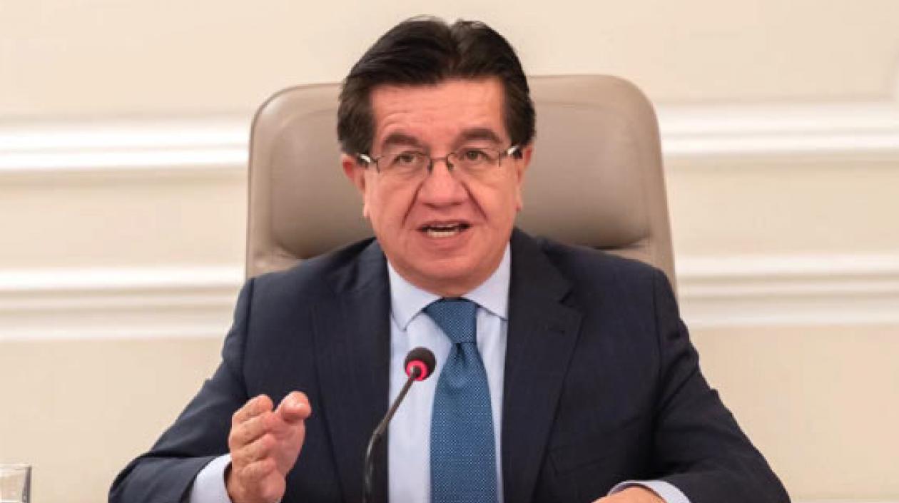 Fernando Ruiz, Ministro de Salud.