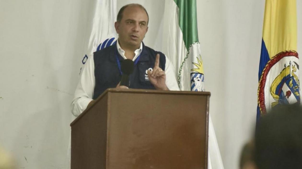 El Defensor del Pueblo, Carlos Camargo.