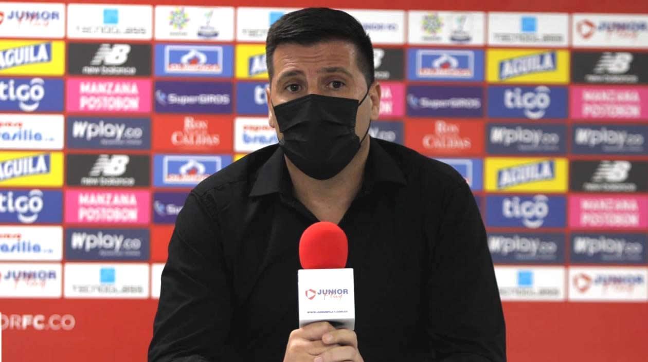 Juan Cruz Real, técnico de Junior.