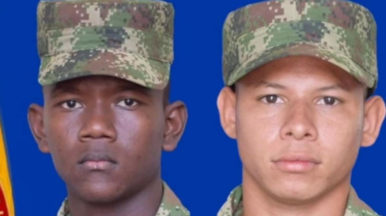 Los dos soldados fallecidos. 