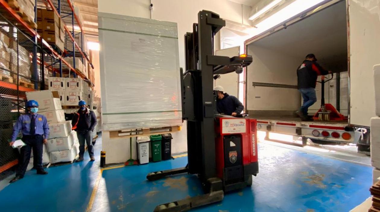 Imagen de las vacunas que llegaron.