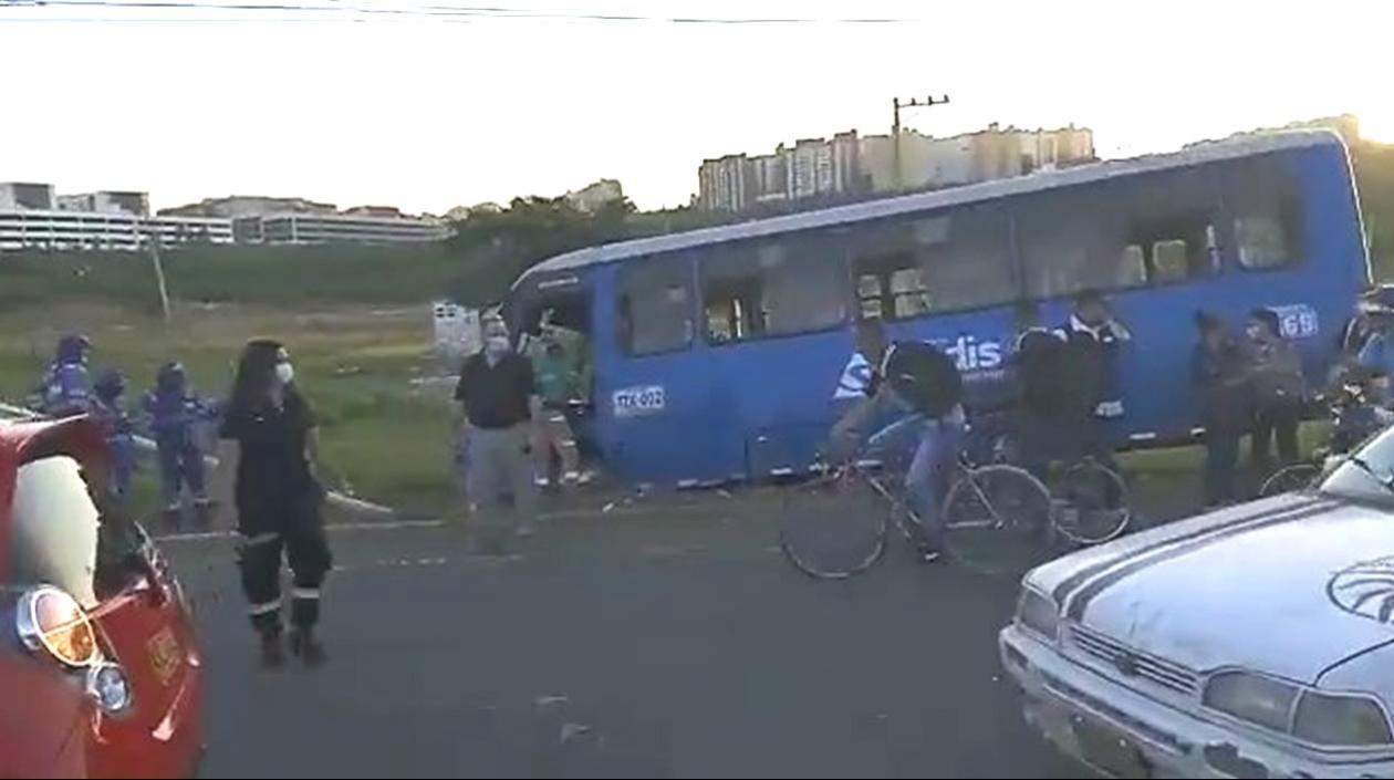 Bus accidentado en la Circunvalar. 