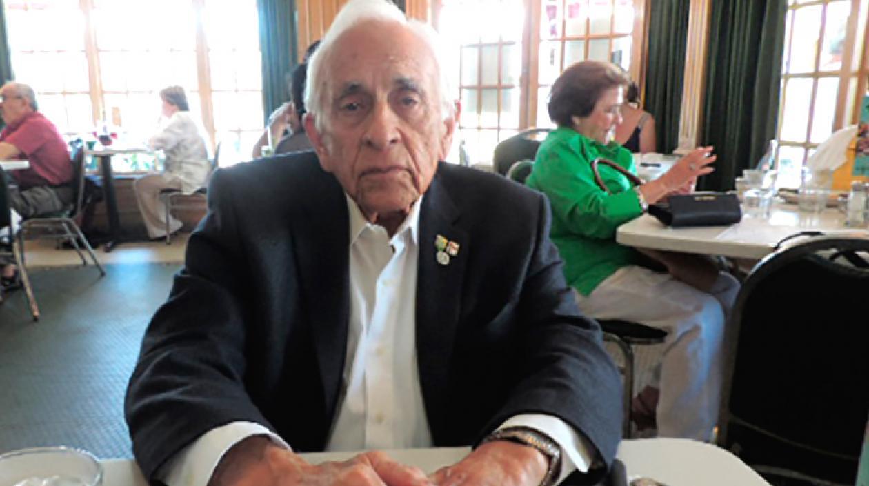Eugenio Rolando Martínez.