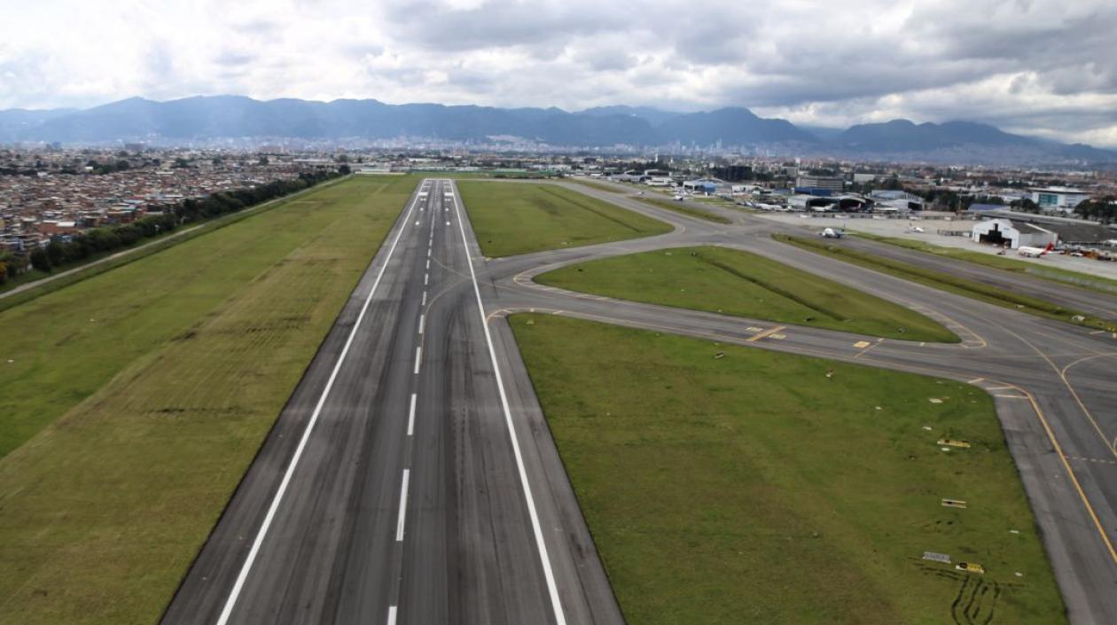 Segunda pista del aeropuerto El Dorado.