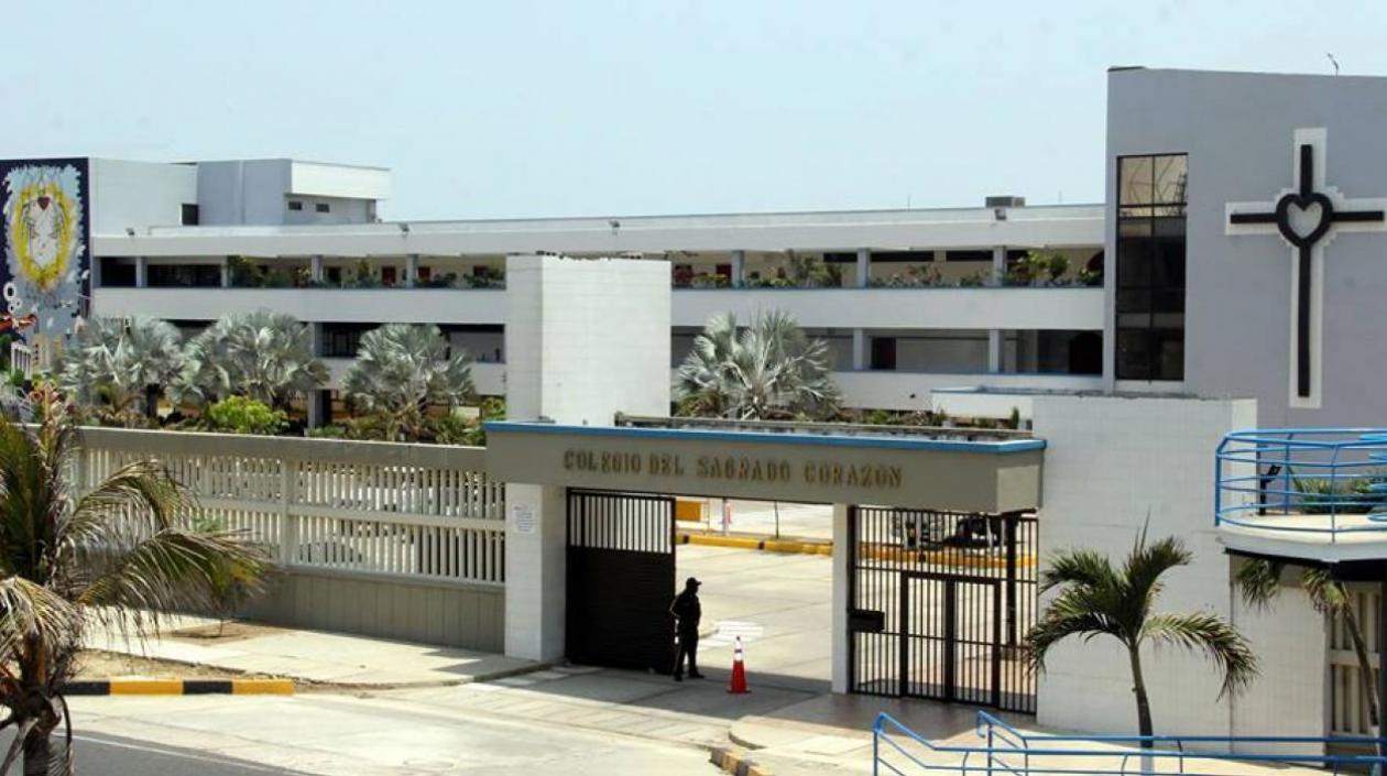 Fachada del Colegio Sagrado Corazón.