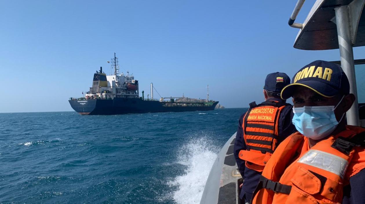 Dimar continúa con el seguimiento al buque tipo tanquero de nombre “Nissi Commander I” de bandera de Mongolia.