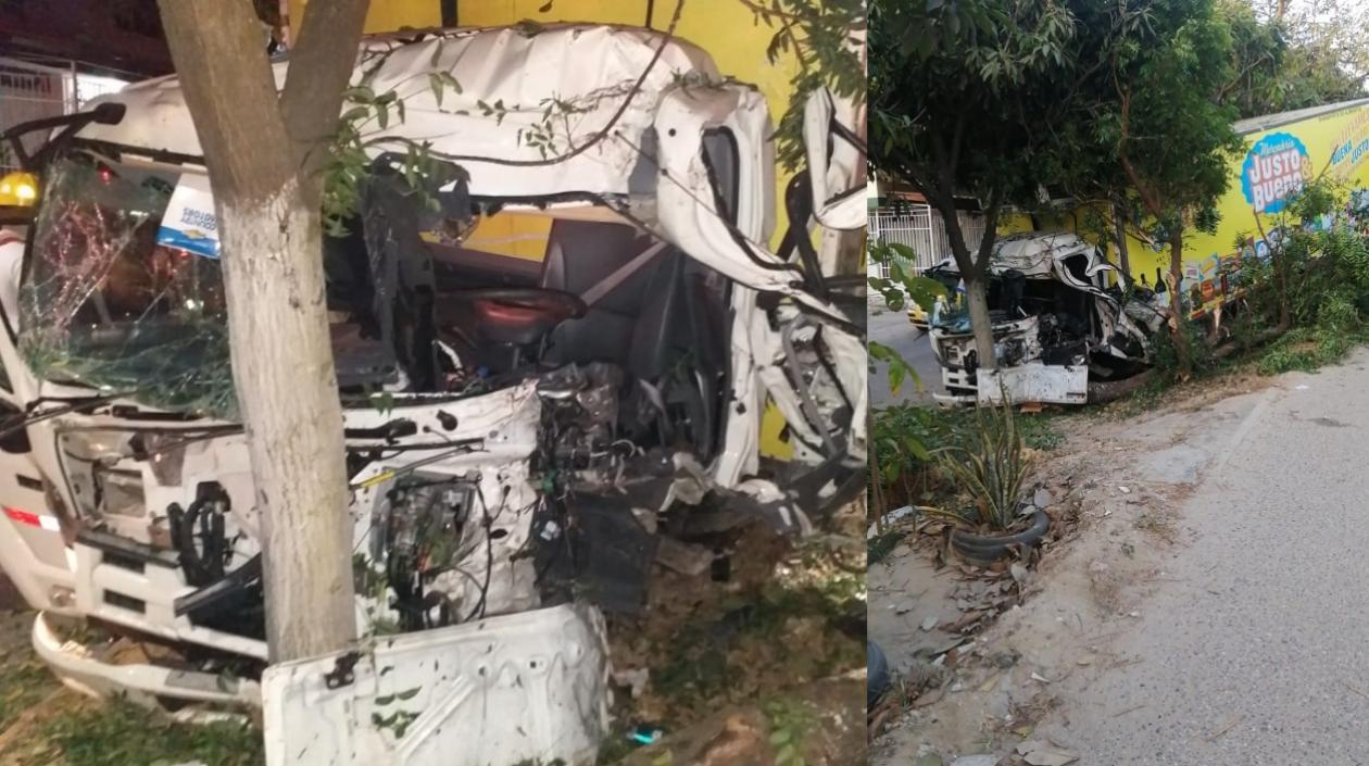 Aspecto del camión que colisionó en primera instancia contra unos árboles en la Circunvalar. 