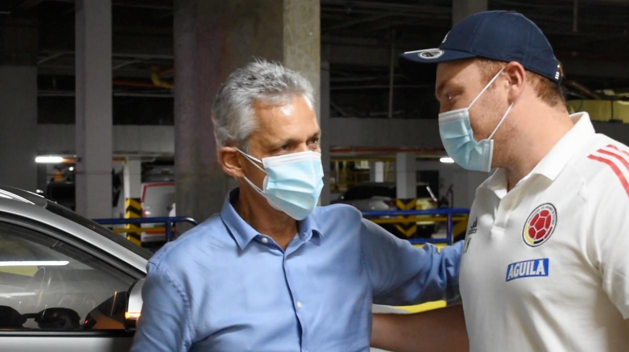 Reinaldo Rueda a su arribo a Barranquilla. 