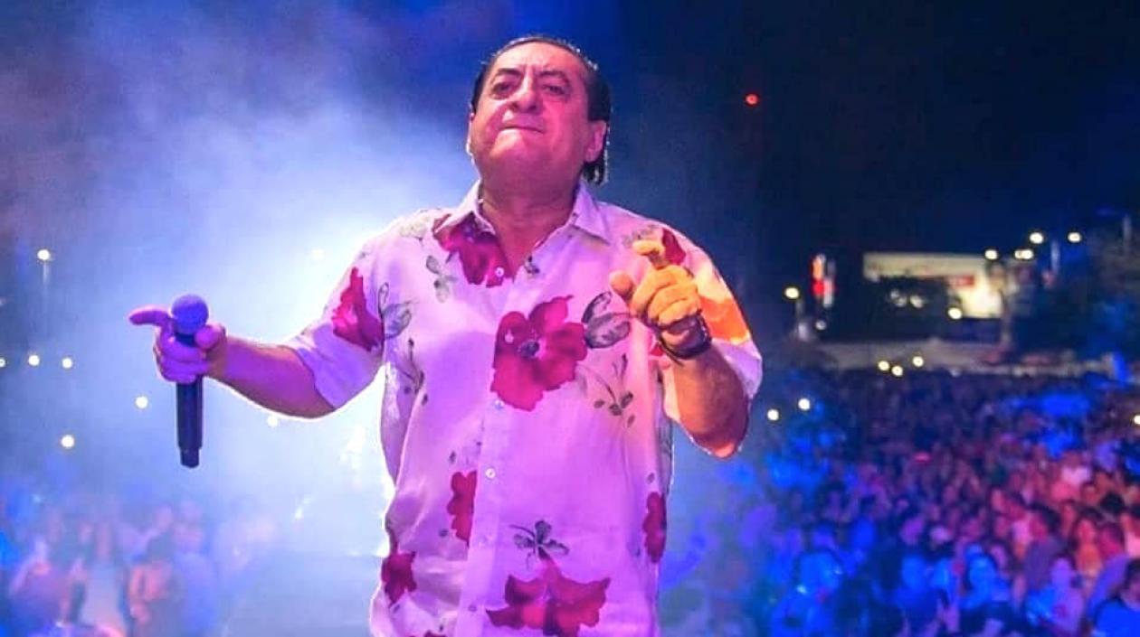 El cantante Jorge Oñate durante una de sus presentaciones.