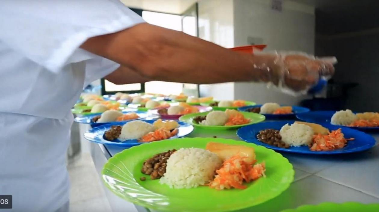 Solo 22 de las 96 que ejecutan el PAE están entregando alimentación.