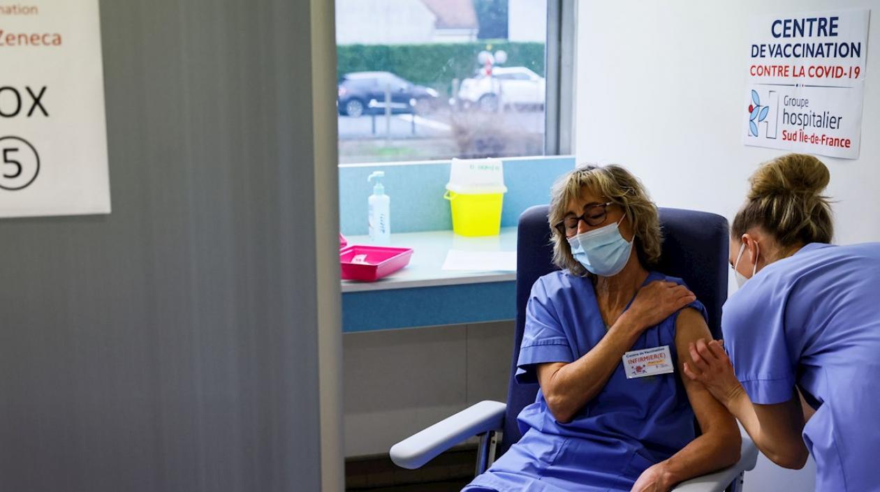 El 75 % de las dosis de vacunas contra el Covid-19 se han inoculado en apenas diez países.