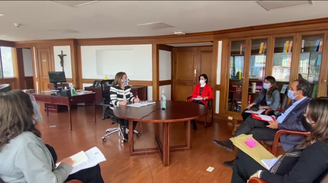 Reunión de Procuraduría y SuperSalud.